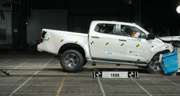 ISUZU D-MAX